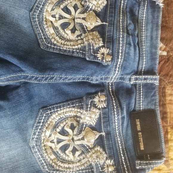 Demi conture capris - Picture 1 of 3